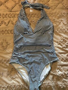 NWT Cupshe Navy and White Striped Halter One-Piece Swimsuit
